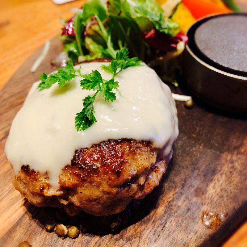 黒毛和牛ハンバーグランチ(150g)(梅田肉料理 きゅうろく)