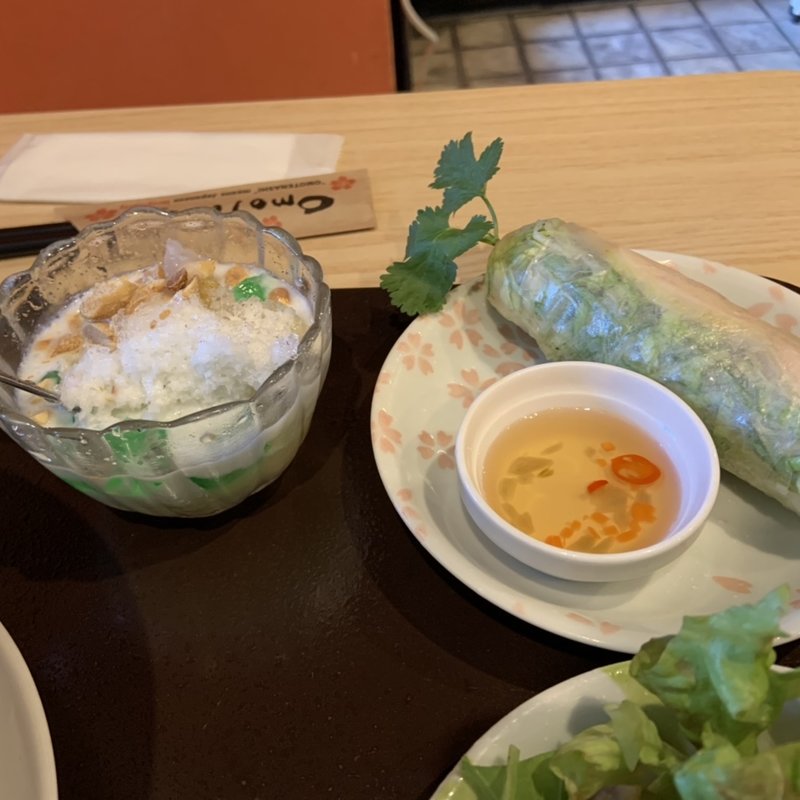 鶏の生春巻きとミニデザート(ベトバル （Viet bar）)