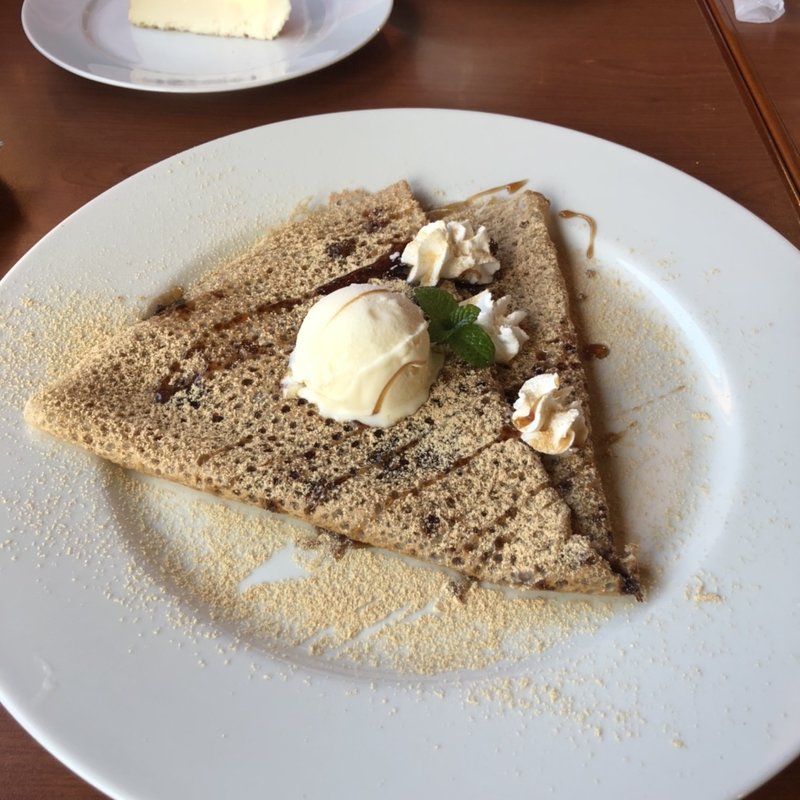 黒糖きな粉と黒蜜のバニラジェラート添え(サイタニヤ)