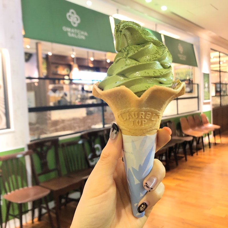 宇治抹茶ソフトクリーム　濃抹茶(mecha machaメッチャマッチャ　OMATCHA SALON)