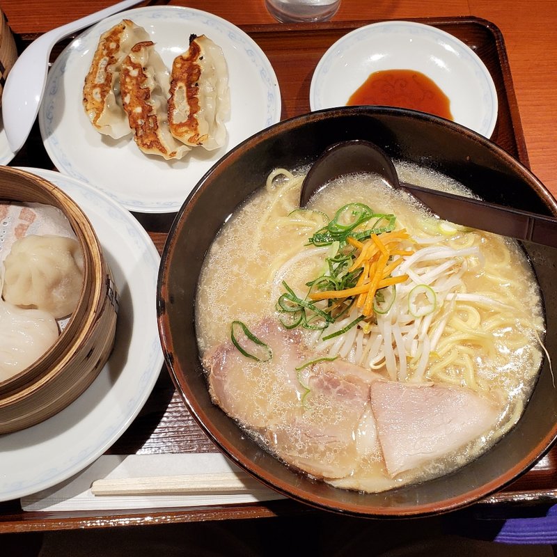 点心餃子ラーメンセット(古潭 あべのハルカス店)