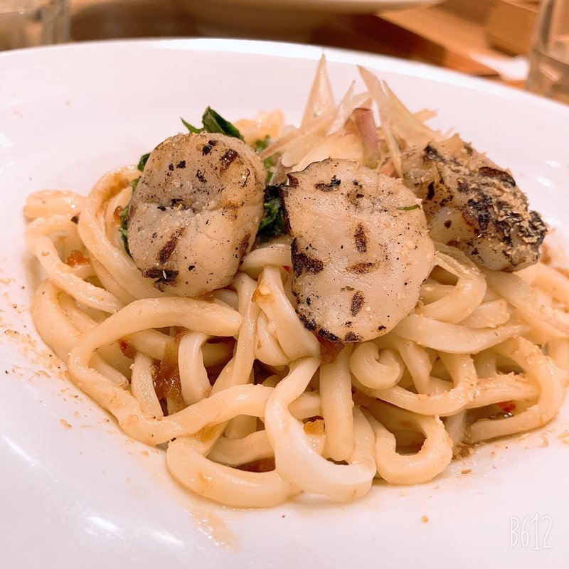 さっと焼いたホタテと韓国海苔の梅しそうどん(めん、色いろ。いつでも、おやつ。 京都 )