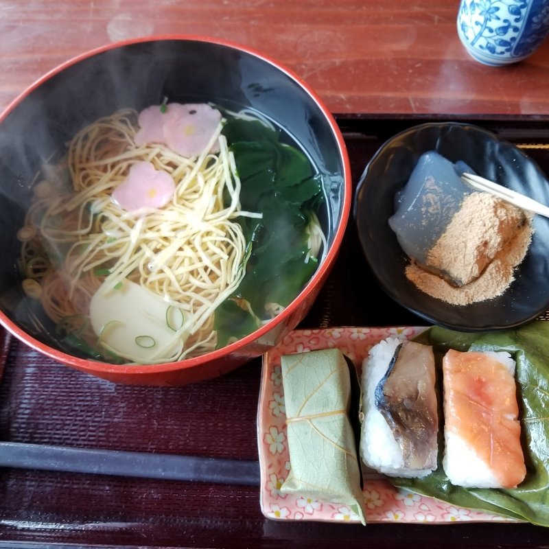 桜そうめんセット(柿の葉寿司 やっこ )