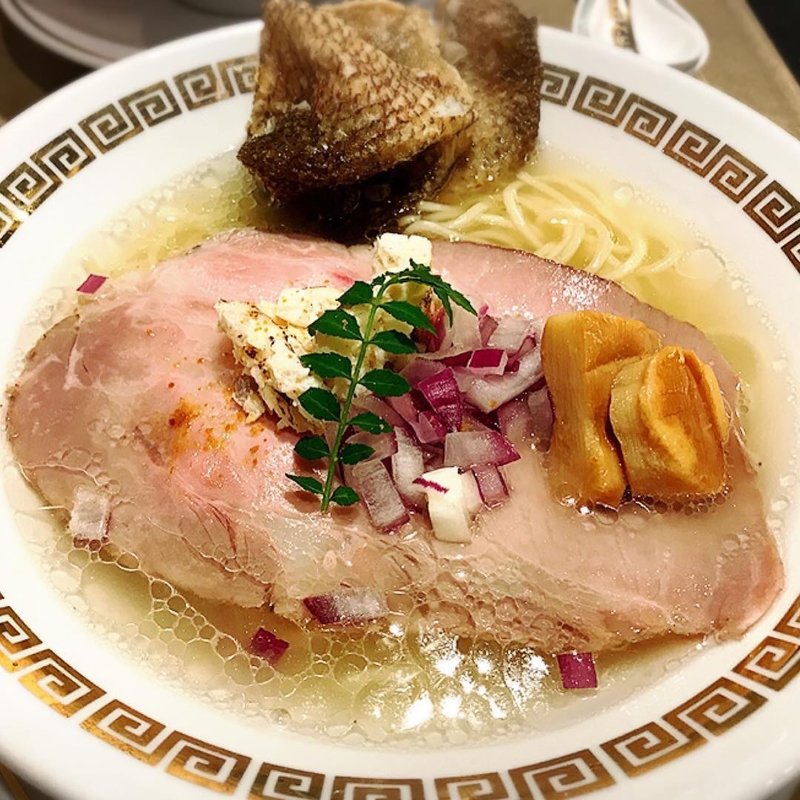 鯛清湯「さらり」(鯛白湯らーめん ○ｄｅ▽)