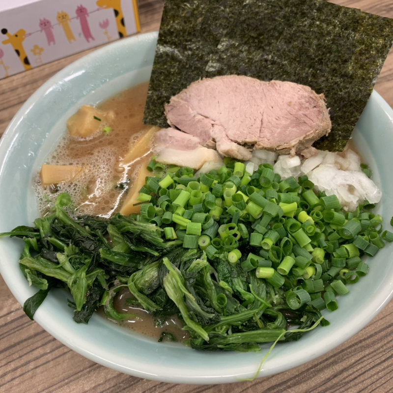 ほうれん草増しらーめん(横浜家系らーめん武蔵家 松戸店)