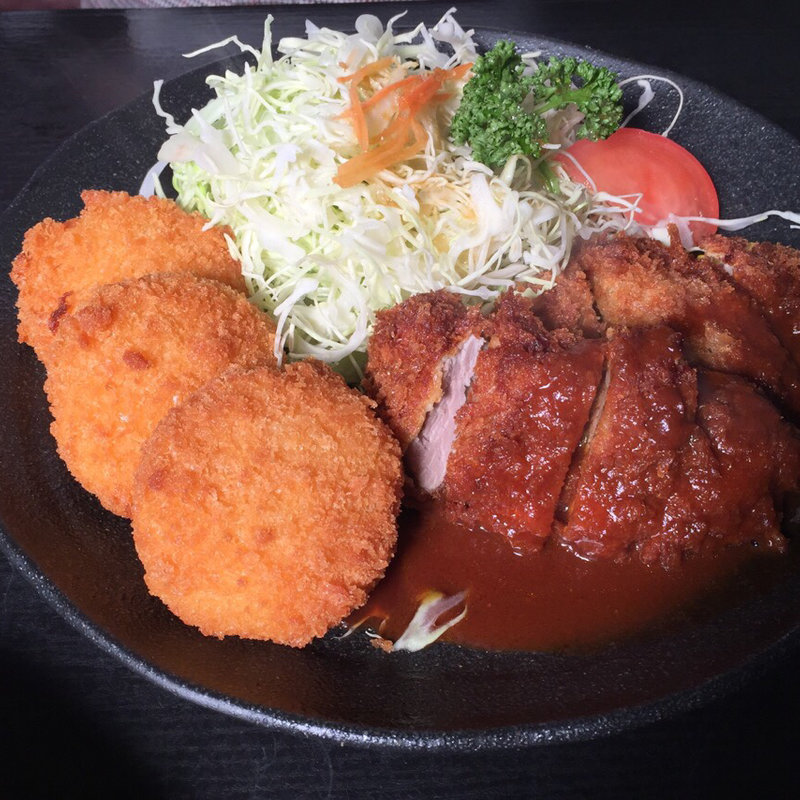 クリームコロッケとヘレカツ(味の店 一番 （あじのみせ　いちばん）)