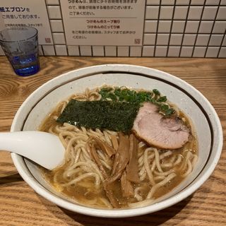 醤油らーめん(らーめん なないろ)