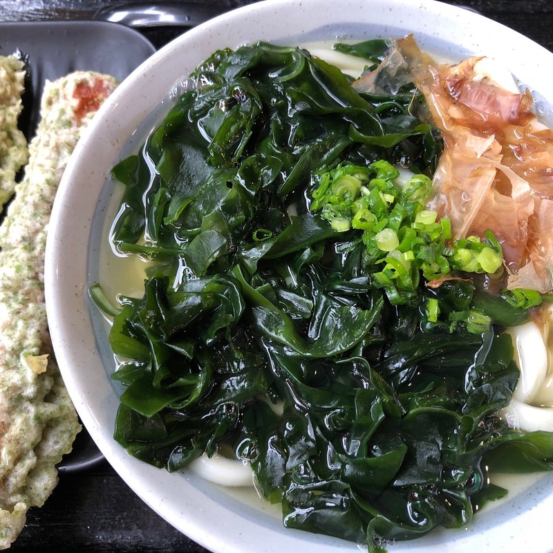 わかめうどん(純讃岐 くるみ)