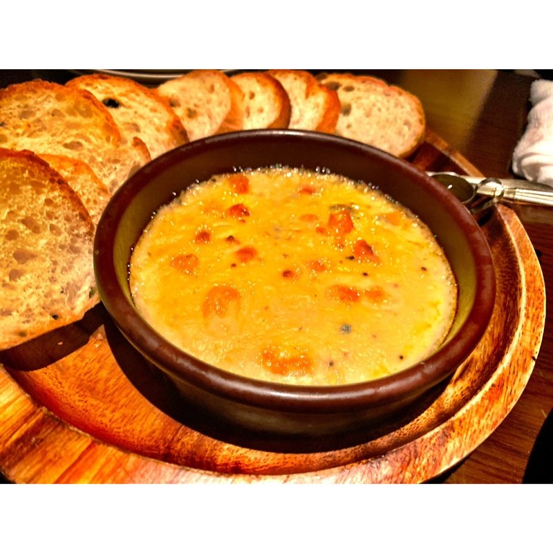 (炭焼きステーキとワイン obiobi)