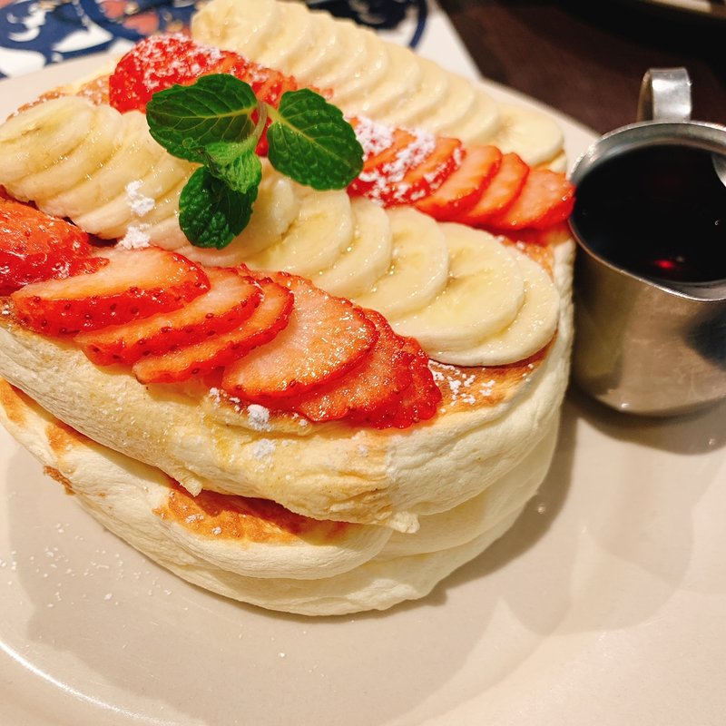 フルーツパンケーキ(Urth Caffe 東急プラザ表参道原宿)