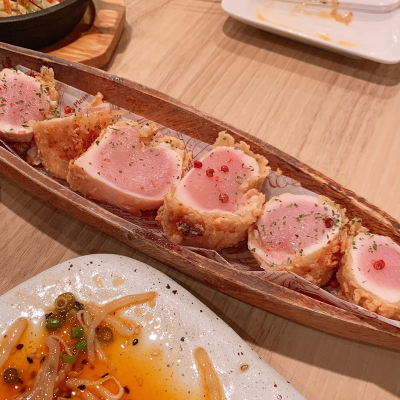 大山鳥のレアからあげ(肉とホル。)