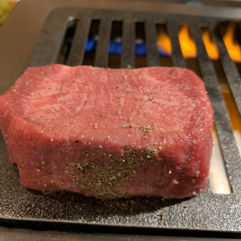 厚切り牛タン(焼肉　ここから)