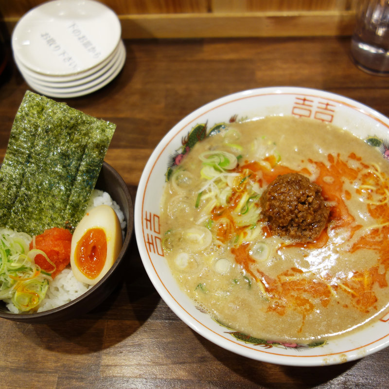 ランチセット(博多拉担麺 まるたん 姪浜店)