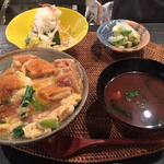 カツ丼(居酒屋　ウマハロ )