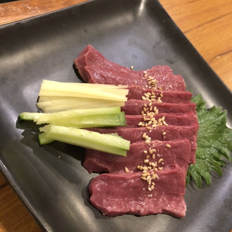ハツ刺し(焼肉家 山水苑)