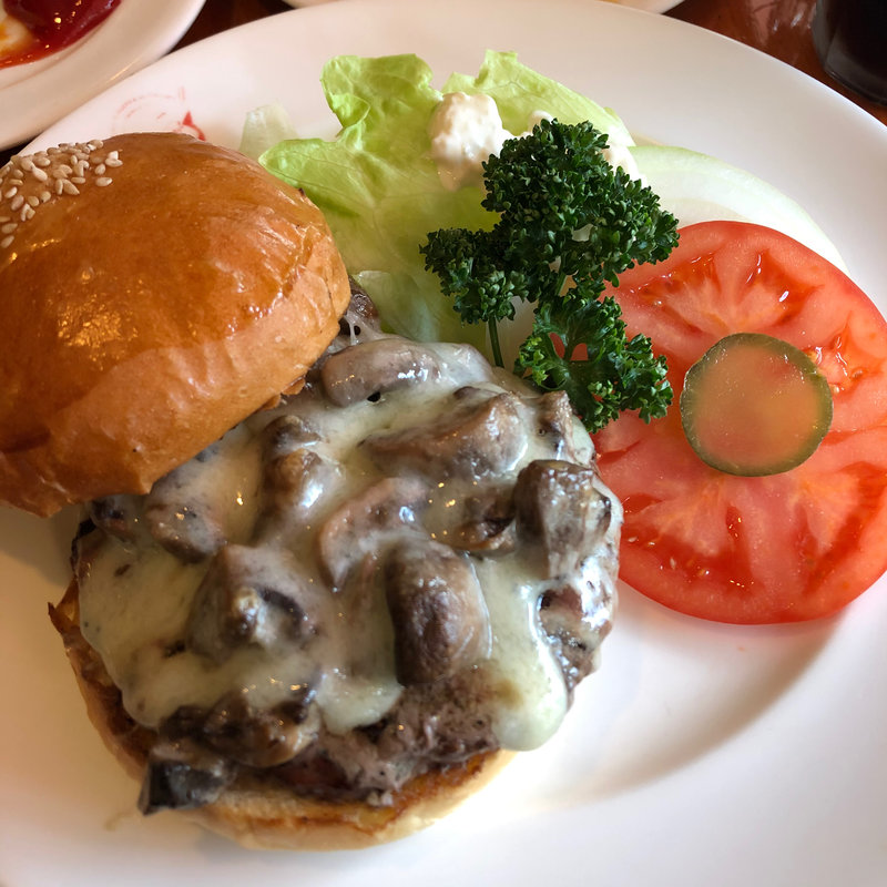 マッシュルームチーズバーガー(Large)(7025 フランクリン アベニュー)