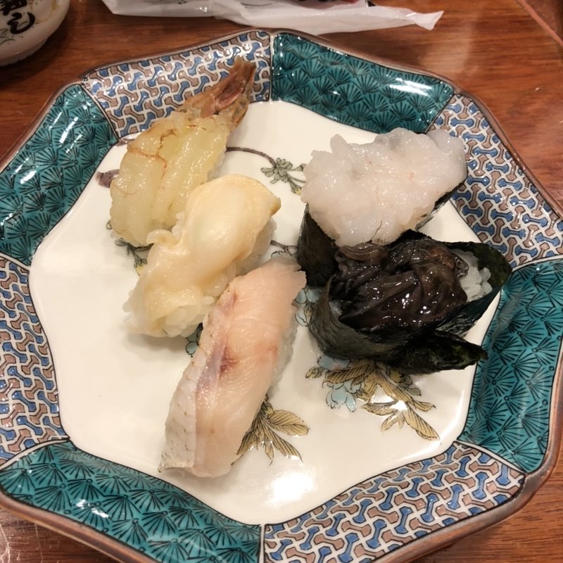 北陸五点盛り(もりもり寿司　近江市場店)