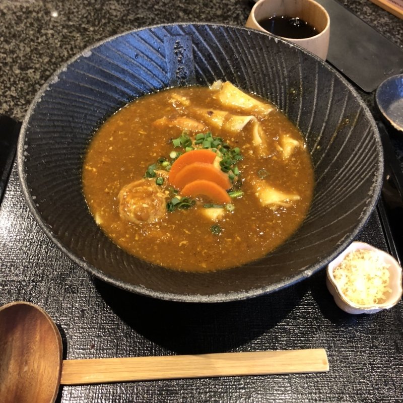 カレーうどん(五代目 花山うどん 銀座店)