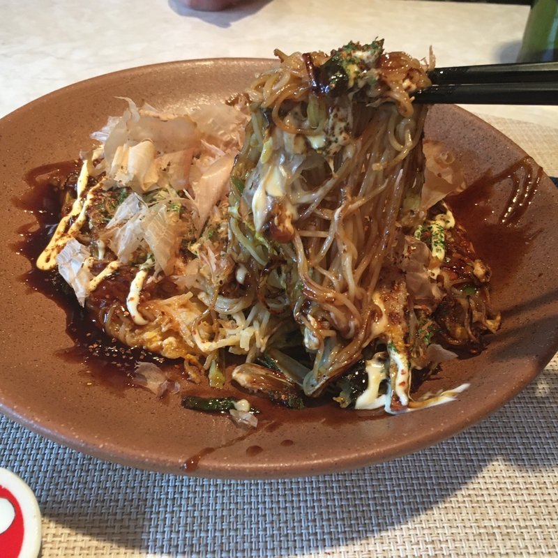 そうめんお好み焼き(五色そうめんBar ぶろんれちゅ)