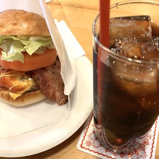 ハンバーガー(ジョンバーガーアンドカフェ （JOHN Burger & Cafe）)