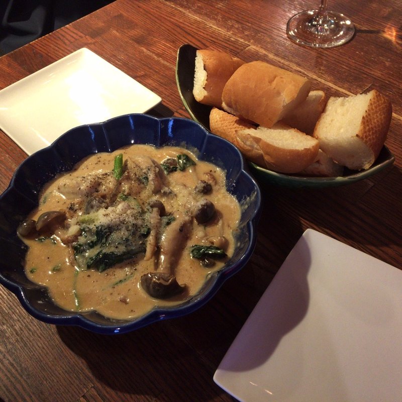 牡蠣とキノコのクリーム煮(五感ビストロ酒場 赤羽店)