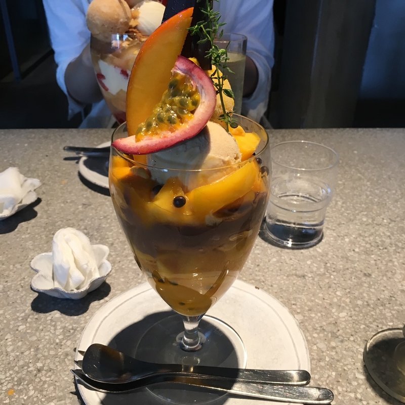 (パテスリィ アサコ イワヤナギ)