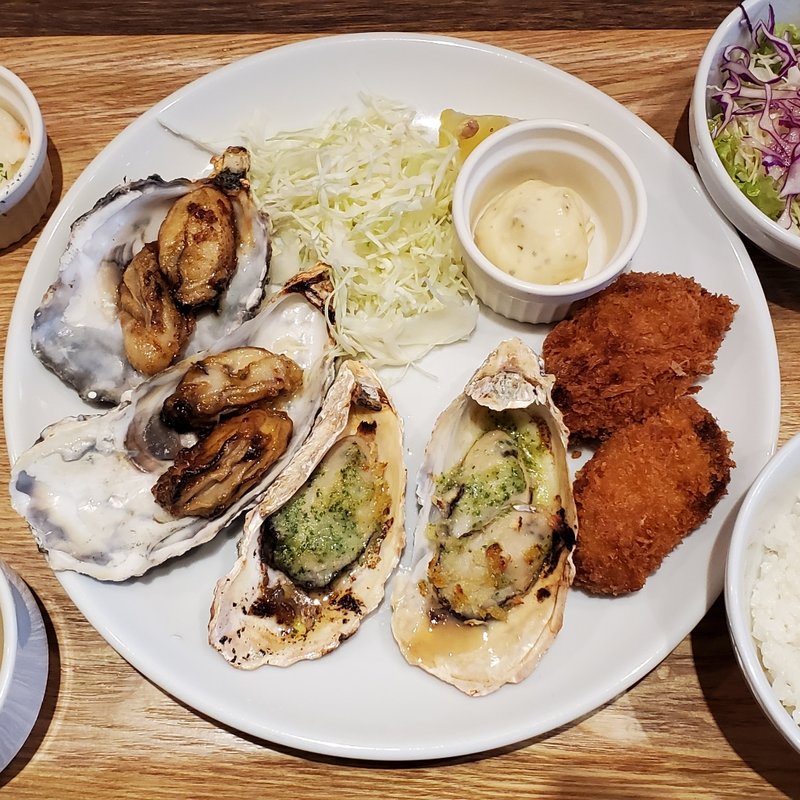 トリプルランチ(【閉店】オイスターテーブル 浜松町店)