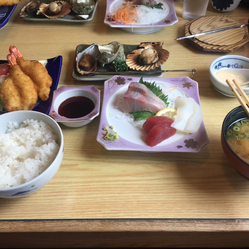 天然車エビフライ定食(御食事処 丸栄 )