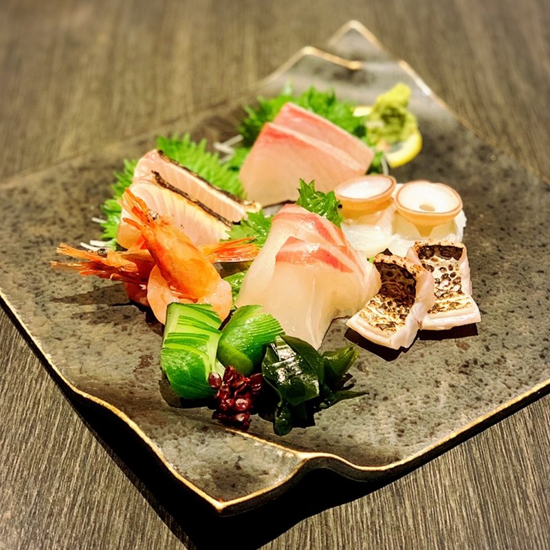 刺身盛り合せ 6種(酒菜竹のした  )