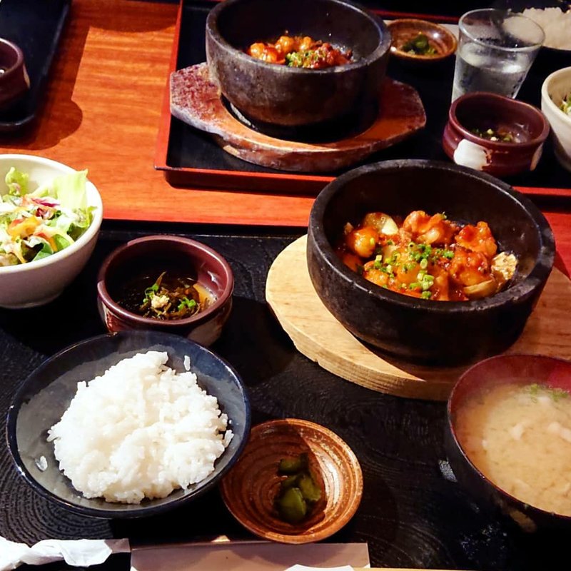 石焼ホルモン定食(きんぎょ)