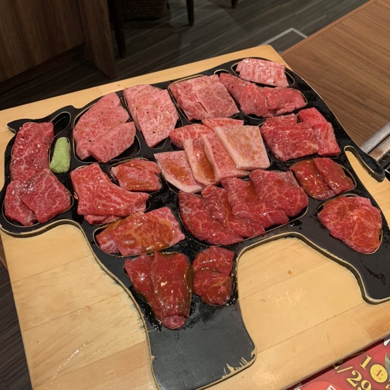 俺の牛皿(俺の焼肉 銀座9丁目)