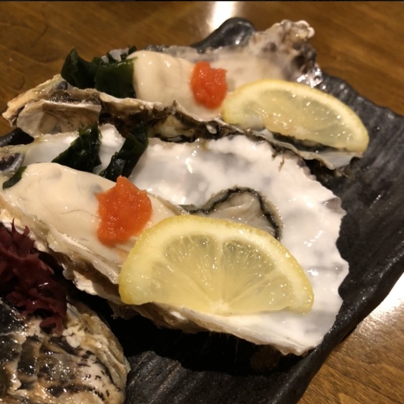 活生かき　2ケ(マルカン漁業部 海がき本店 )