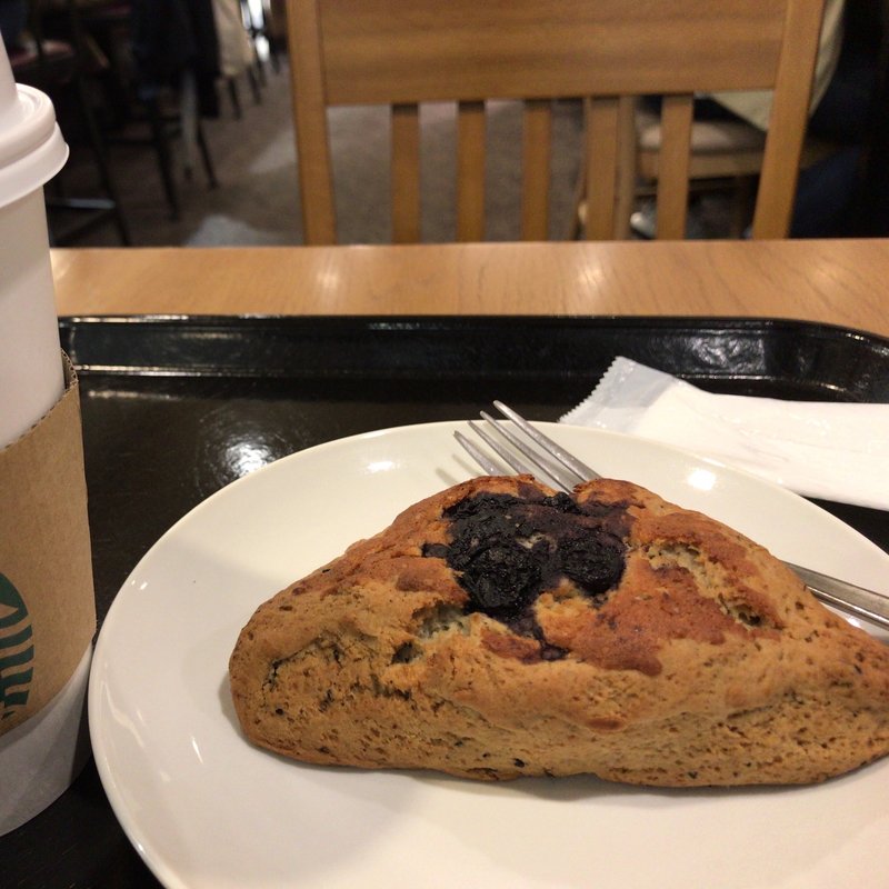 アメリカンスコーン ブルーベリーダマンド(スターバックス・コーヒー 国際新赤坂ビル店 )