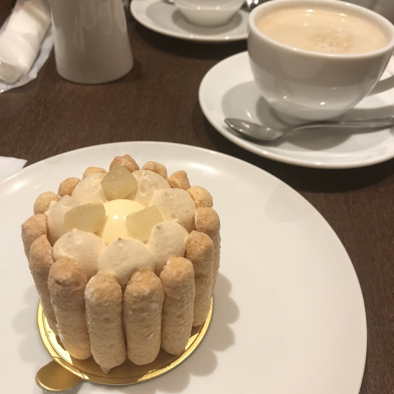 シャルロット(パティスリー ・レ・ビアン・エメ)