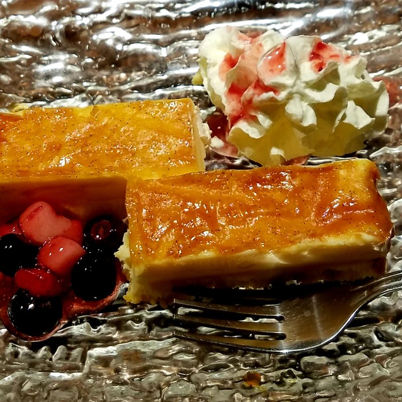 花畑牧場 十勝カタラーナ ～濃厚焼きプリン～

(和洋バル Acero

)