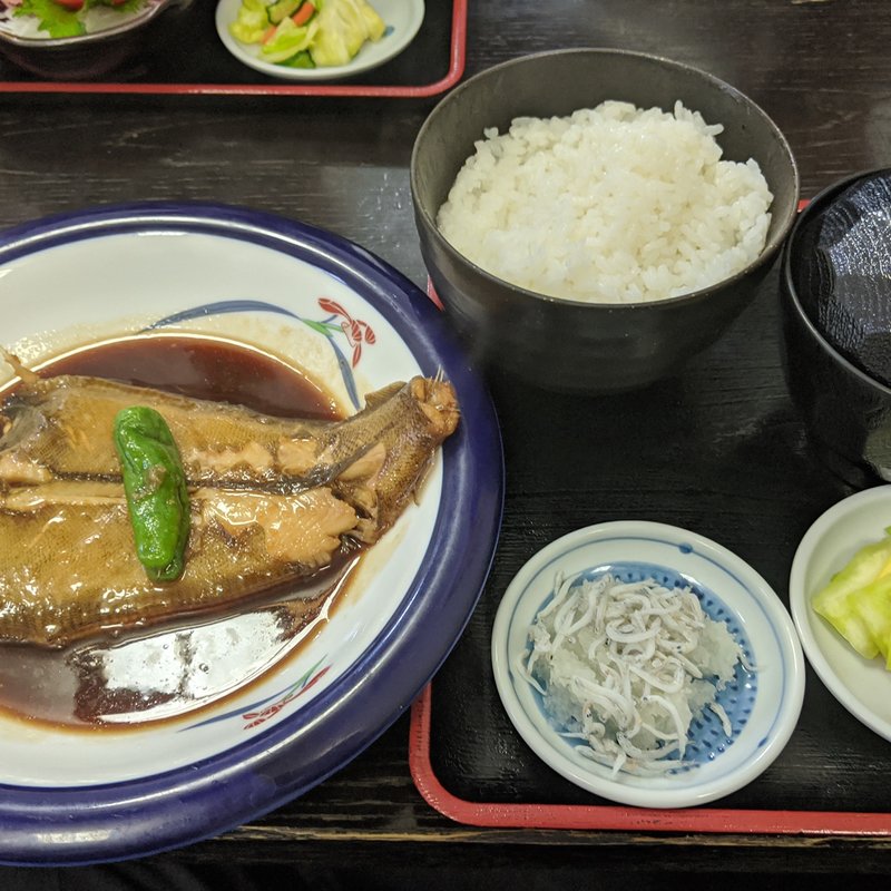 カレイ煮付け定食(網元 伊豆)