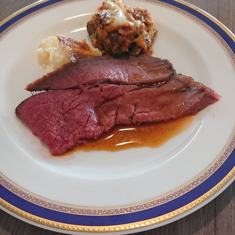 ブッフェ(温製料理)(ケッヘル)