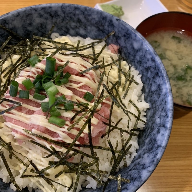 ネギトロ丼(どんぶり どどん)