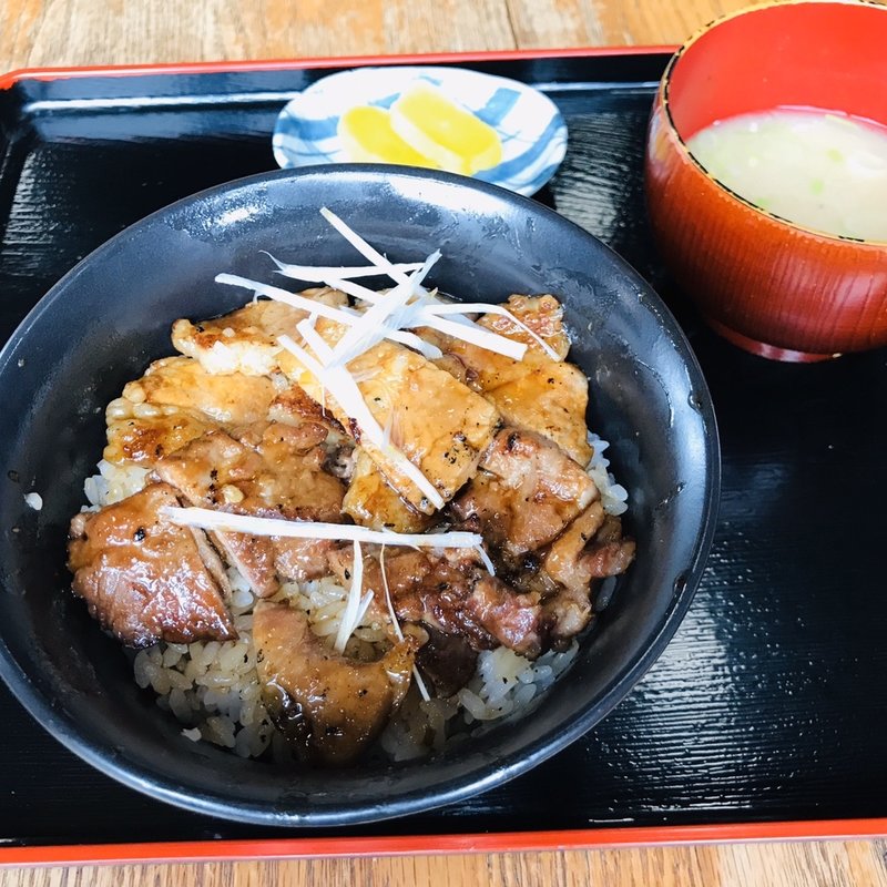 炭火焼き　豚どん(CEVA （セバ）)