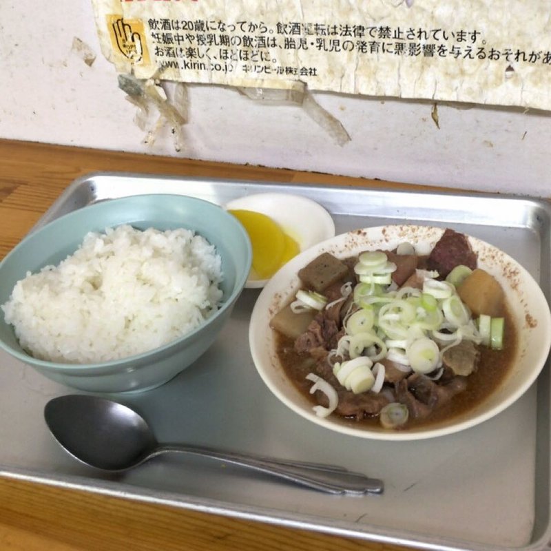 煮込みライス(煮込みの店 おおこし （【旧店名】はまかぜ 1号店）)
