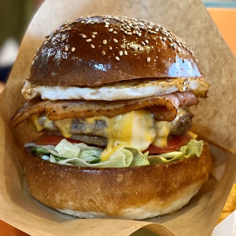 ベーコンエッグチーズバーガー(BOOGIES )