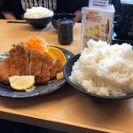 ロースカツ定食(とんかつ人参亭 )