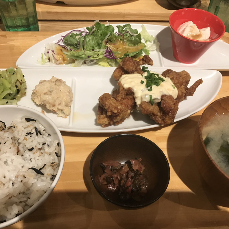 鶏の南蛮揚げ 味噌タルタル(おぼんdeごはん)