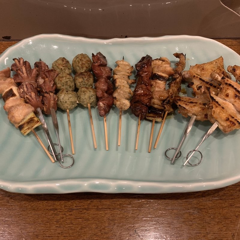 焼き鳥盛り合わせ(居酒屋いせじ )