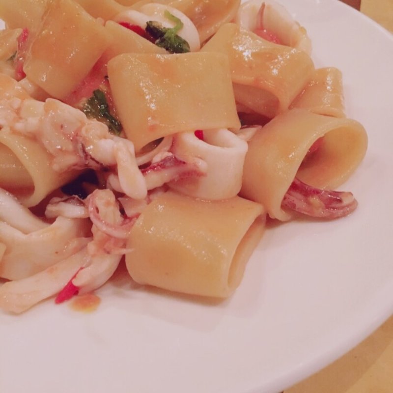 ヤリイカ、プチトマト、バジル(カラマラータ)(Trattoria FRANCO トラットリア フランコ)