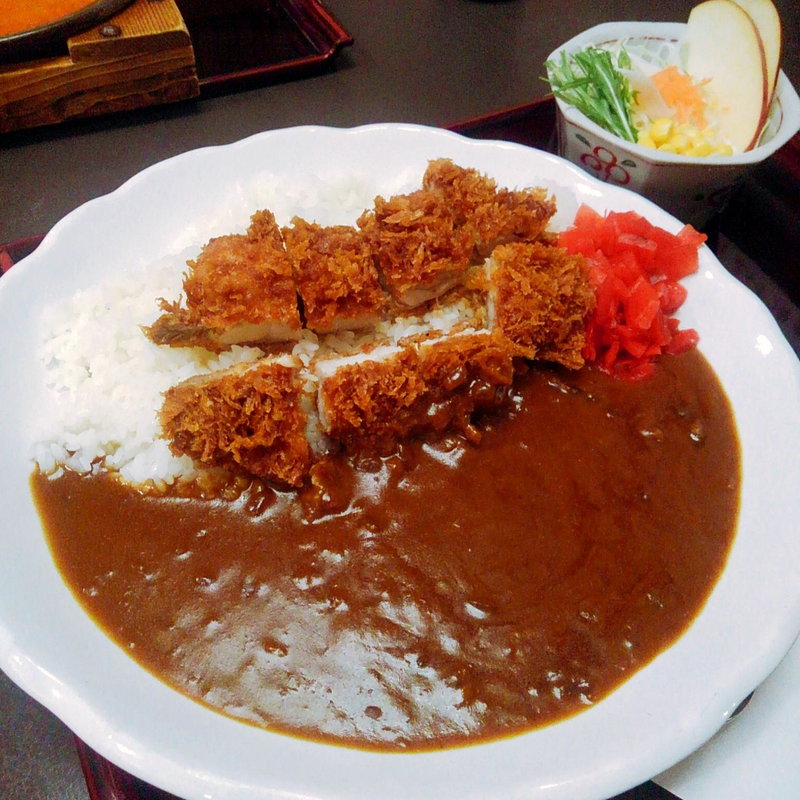 チキンかつカレー(とんかつ屋 金太郎)