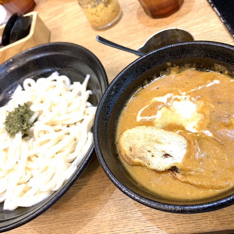 濃厚バターチキンカレーうどん(創作うどんとおでん あんぷく)