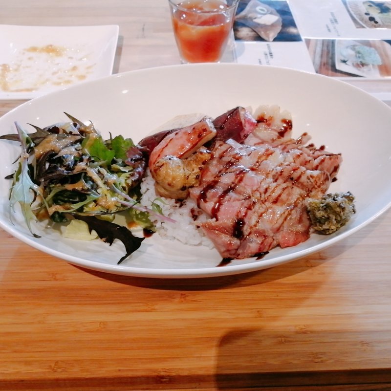 富士山麓豚のグリルプレート(はなまるキッチン)