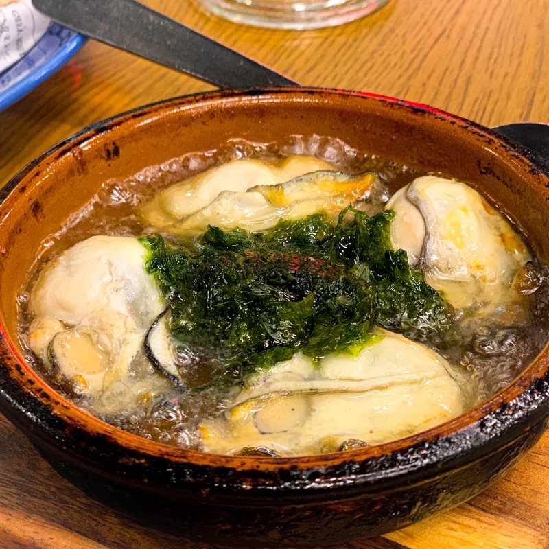 牡蠣と青さ海苔のアヒージョ(Grand Breton Cafe)