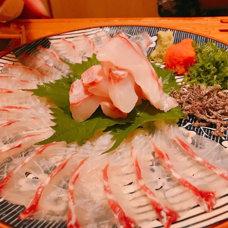 鯛の薄造り(當巳 （マサミ）)